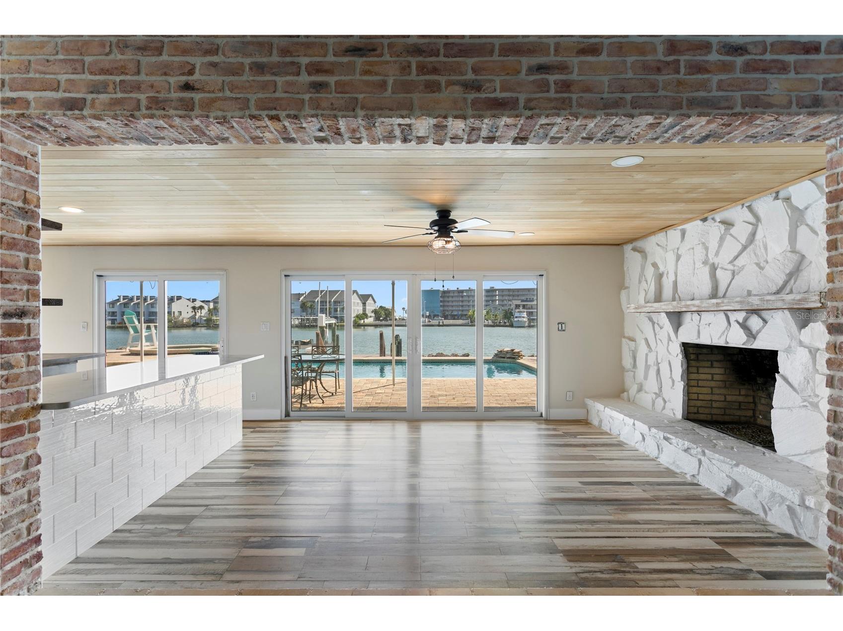 10038 S Yacht Club Drive Treasure Island FL 33706 - BOCA CIEGA BAY TB8532610 image6