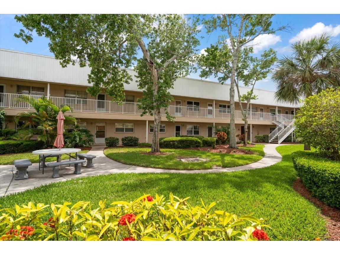 10039 62nd Avenue N #5 Saint Petersburg FL 33708 U8238598 image1