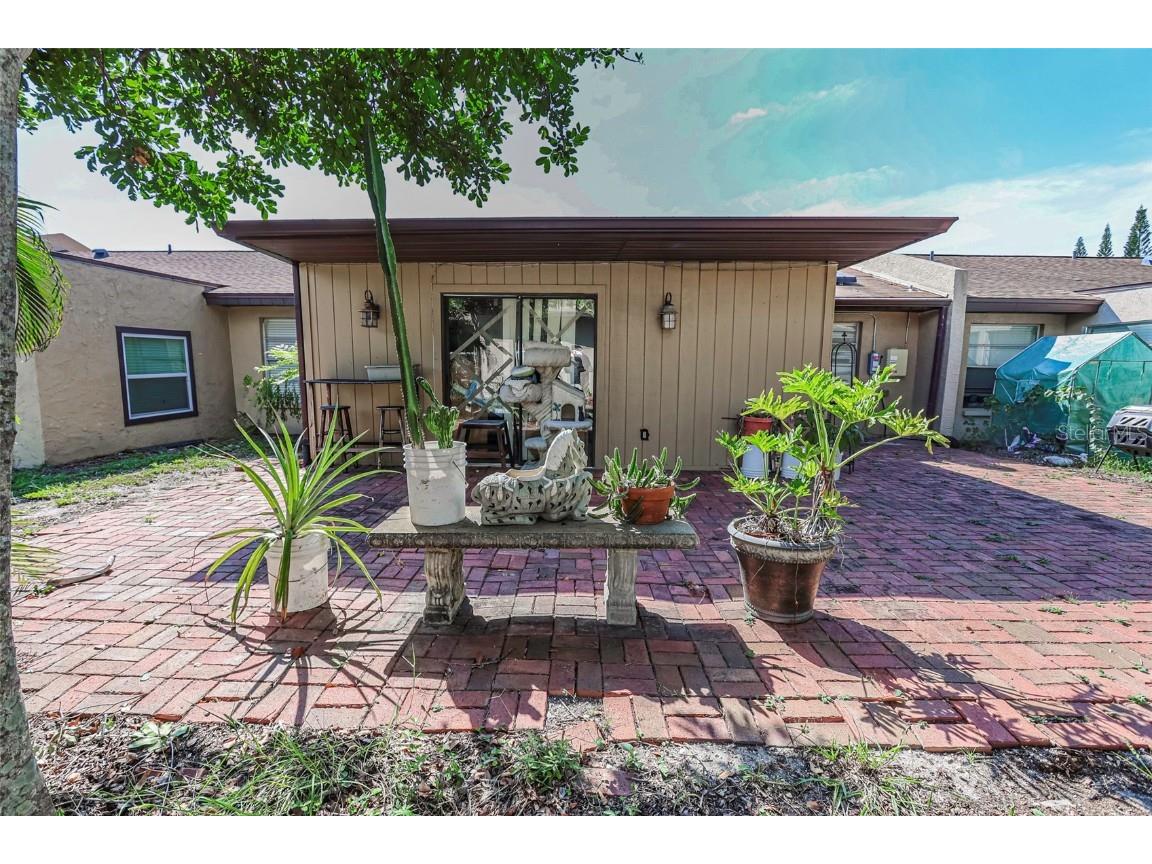 10039 88th Street Seminole FL 33777 TB8428895 image39