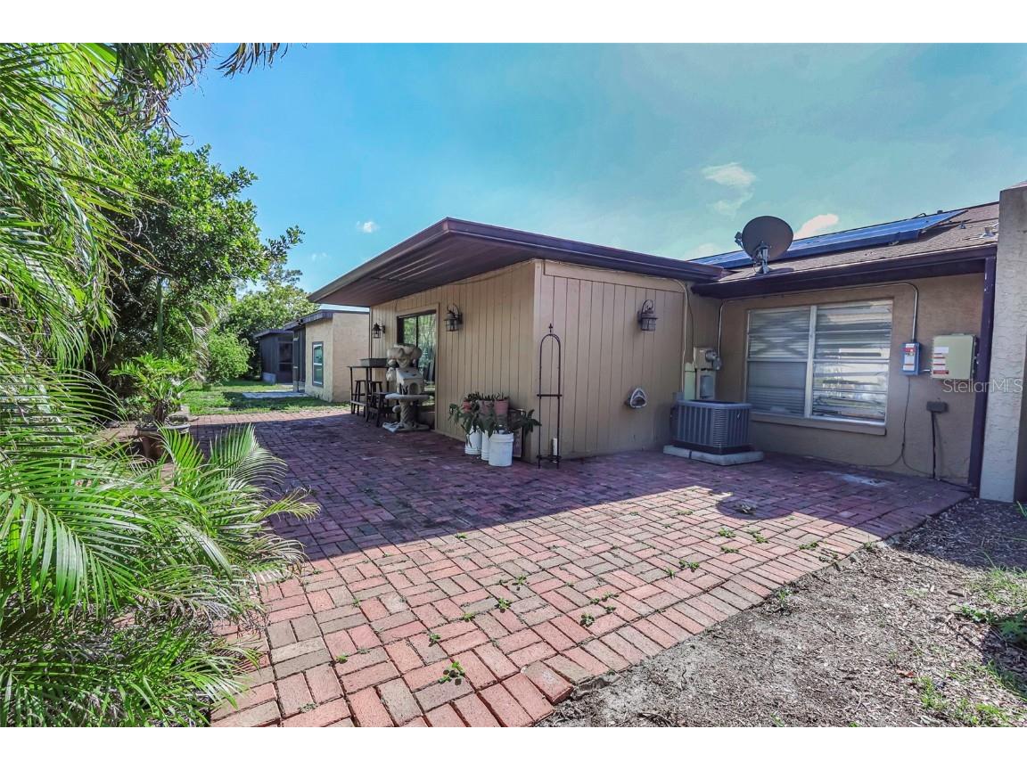 10039 88th Street Seminole FL 33777 TB8428895 image40