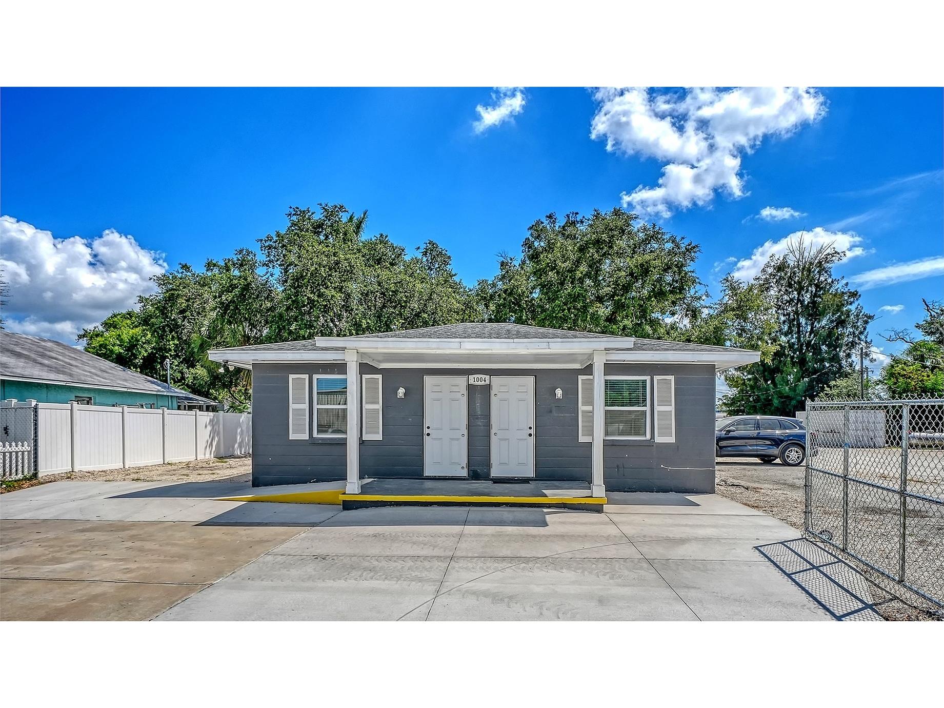 1004 27th Avenue W Bradenton FL 34205 A4699307 image1