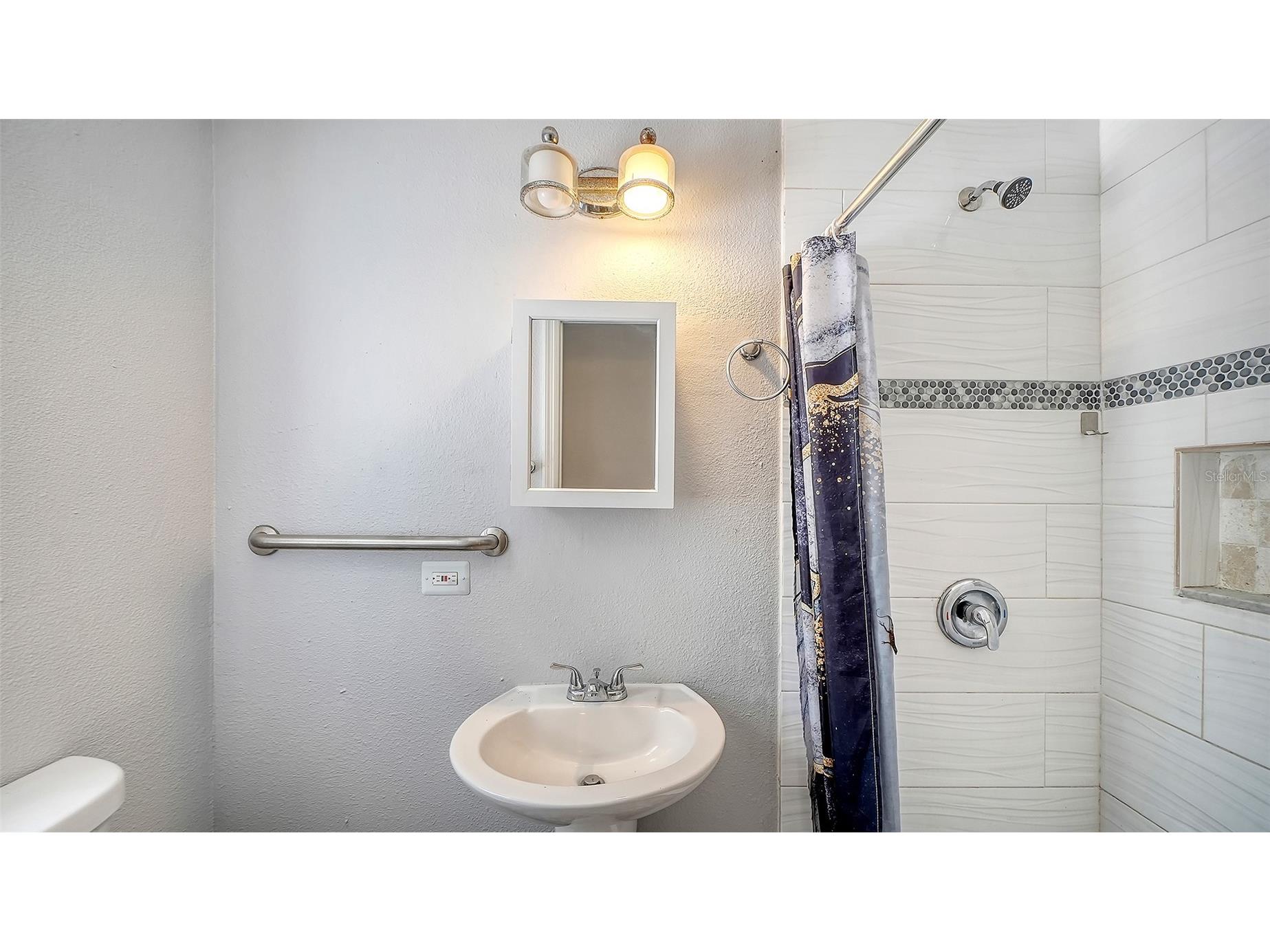 1004 27th Avenue W Bradenton FL 34205 A4699307 image12