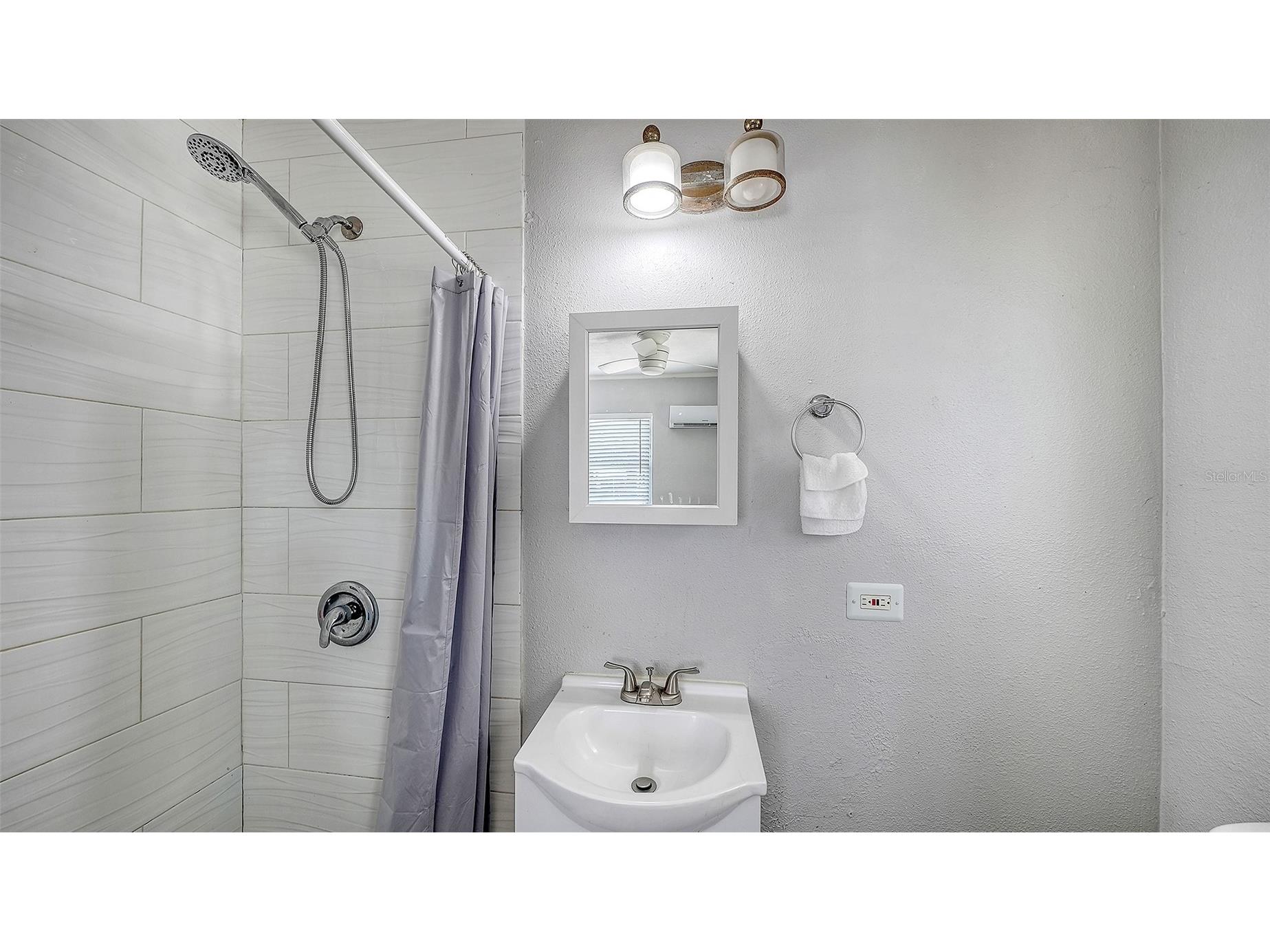 1004 27th Avenue W Bradenton FL 34205 A4699307 image32