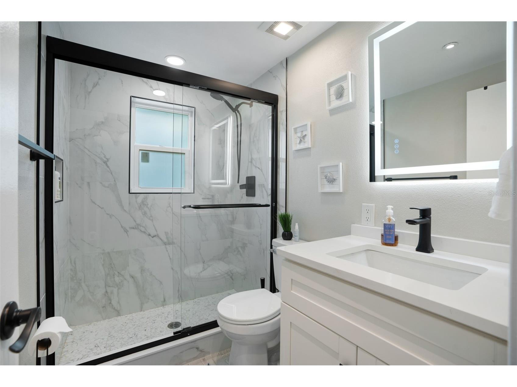 1004 67th Avenue W Bradenton FL 34207 A4682691 image23