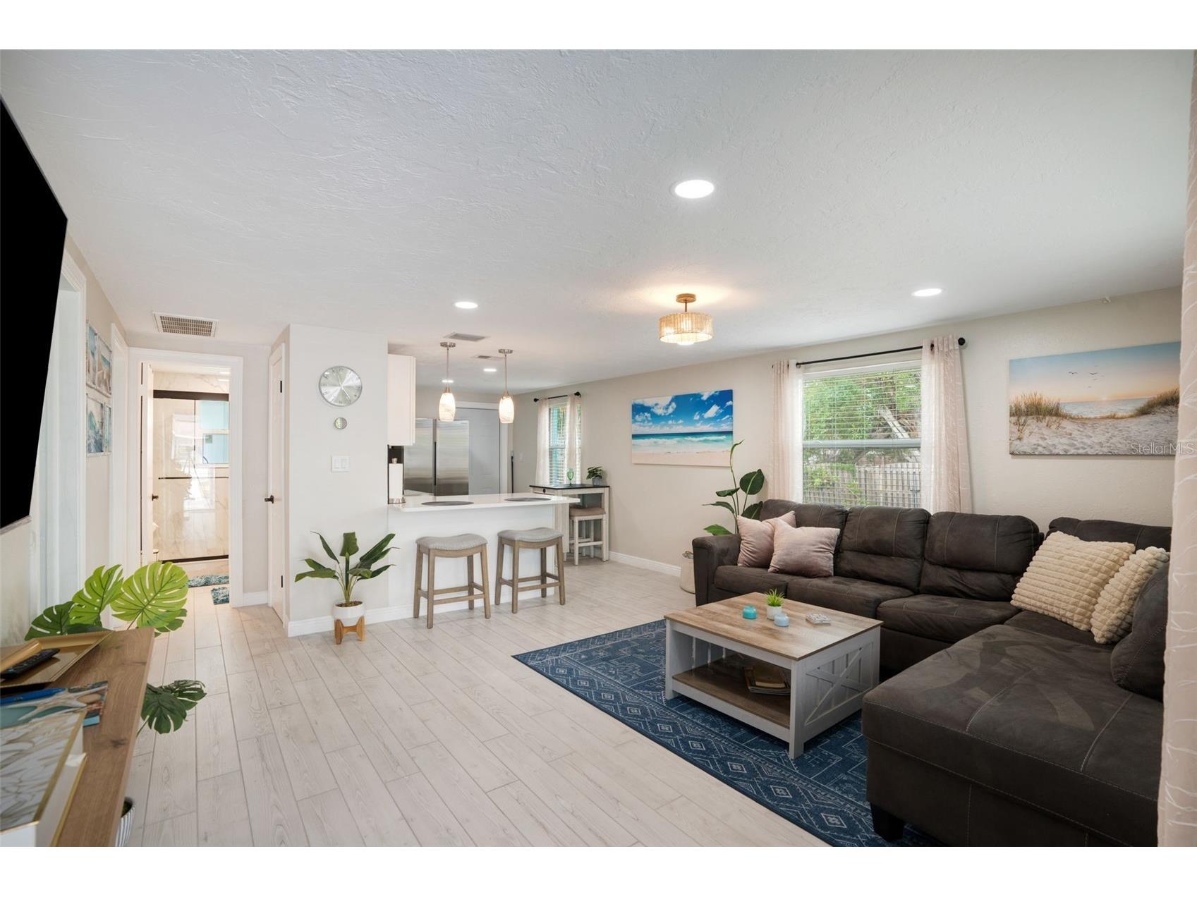 1004 67th Avenue W Bradenton FL 34207 A4682691 image8