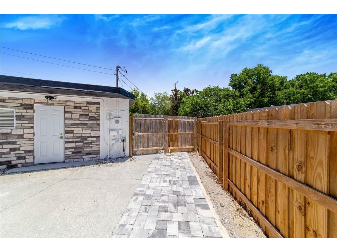 1004 Avenue G NE Winter Haven FL 33881 P4931111 image29