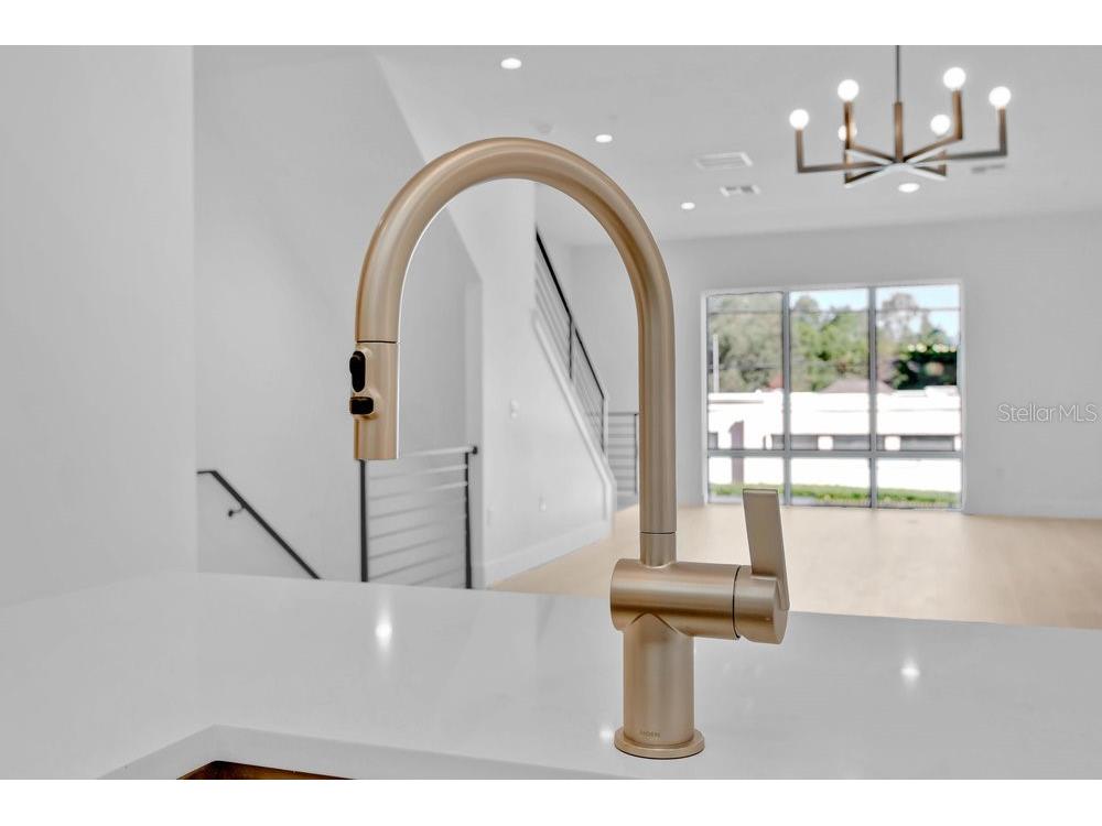 1004 E Robinson Orlando FL 32801 O6378444 image10