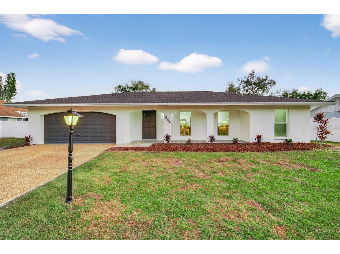 1004 Magellan Drive Sarasota FL 34243 A4673068 image1