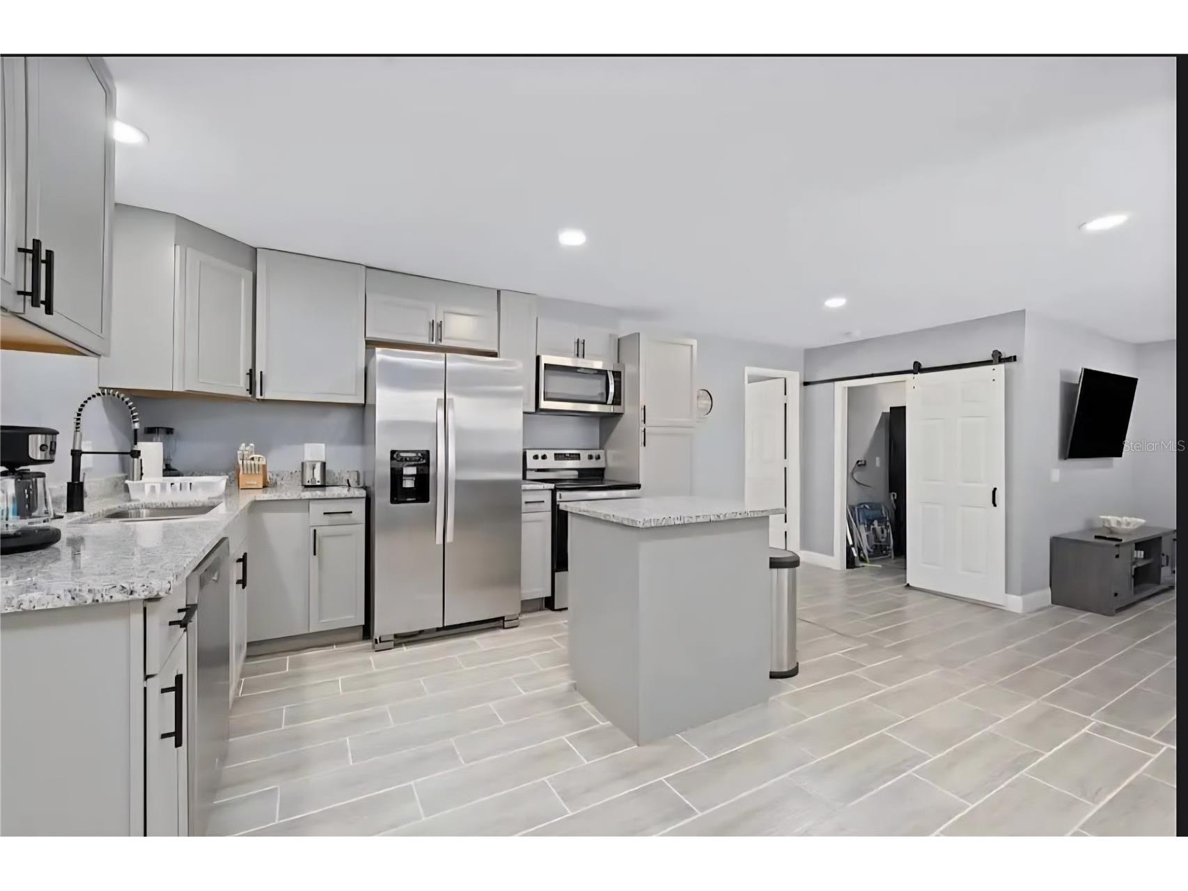 1004 N Betty Lane Clearwater FL 33755 TB8477676 image9