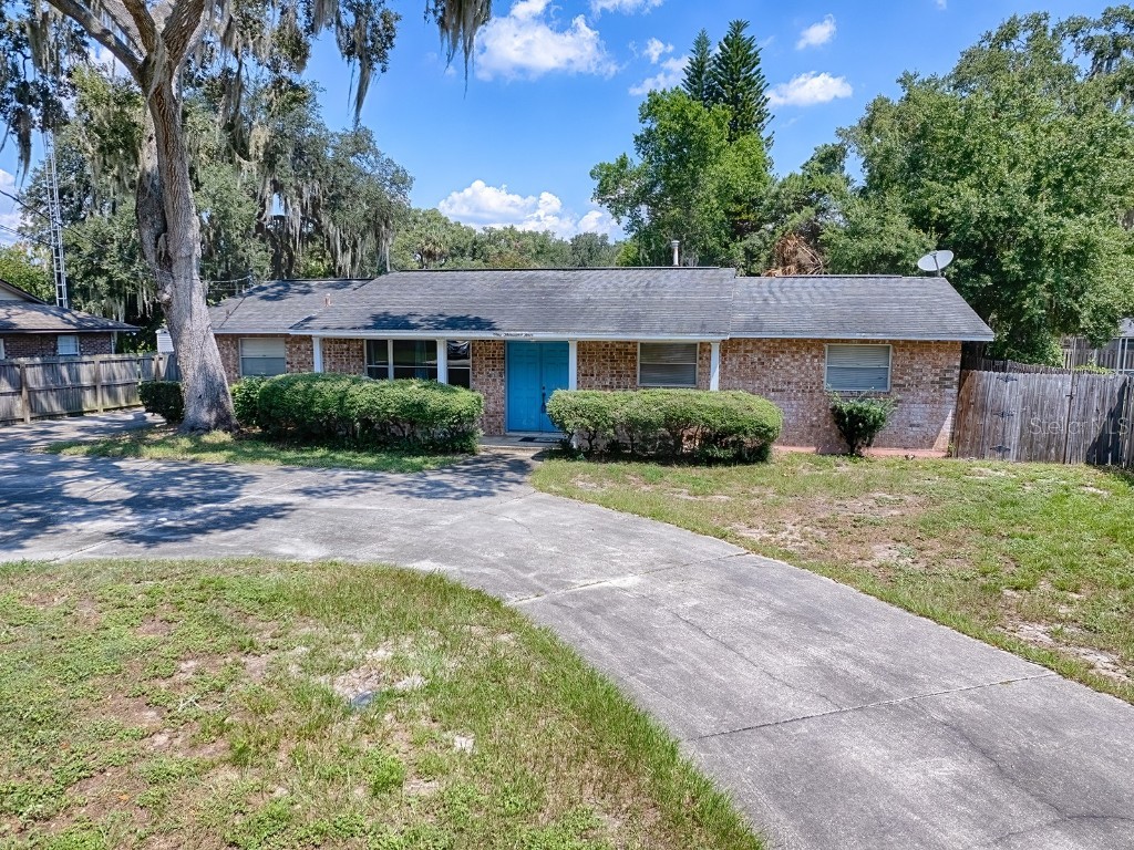 1004 N Shore Drive Leesburg FL 34748 G5085857 image1