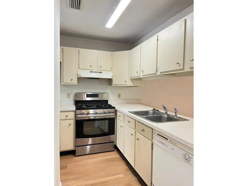 1004 New Bedford Drive Deland FL 32724 V4950371 image5