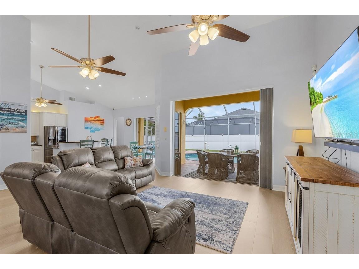 1004 NW 33rd Avenue Cape Coral FL 33993 C7503648 image1