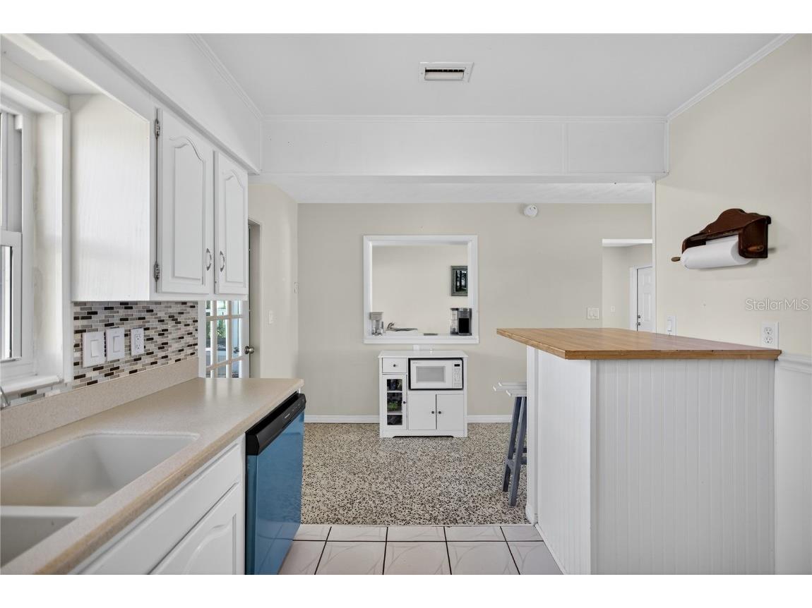 1004 Orlando Avenue Bradenton FL 34207 A4666408 image20