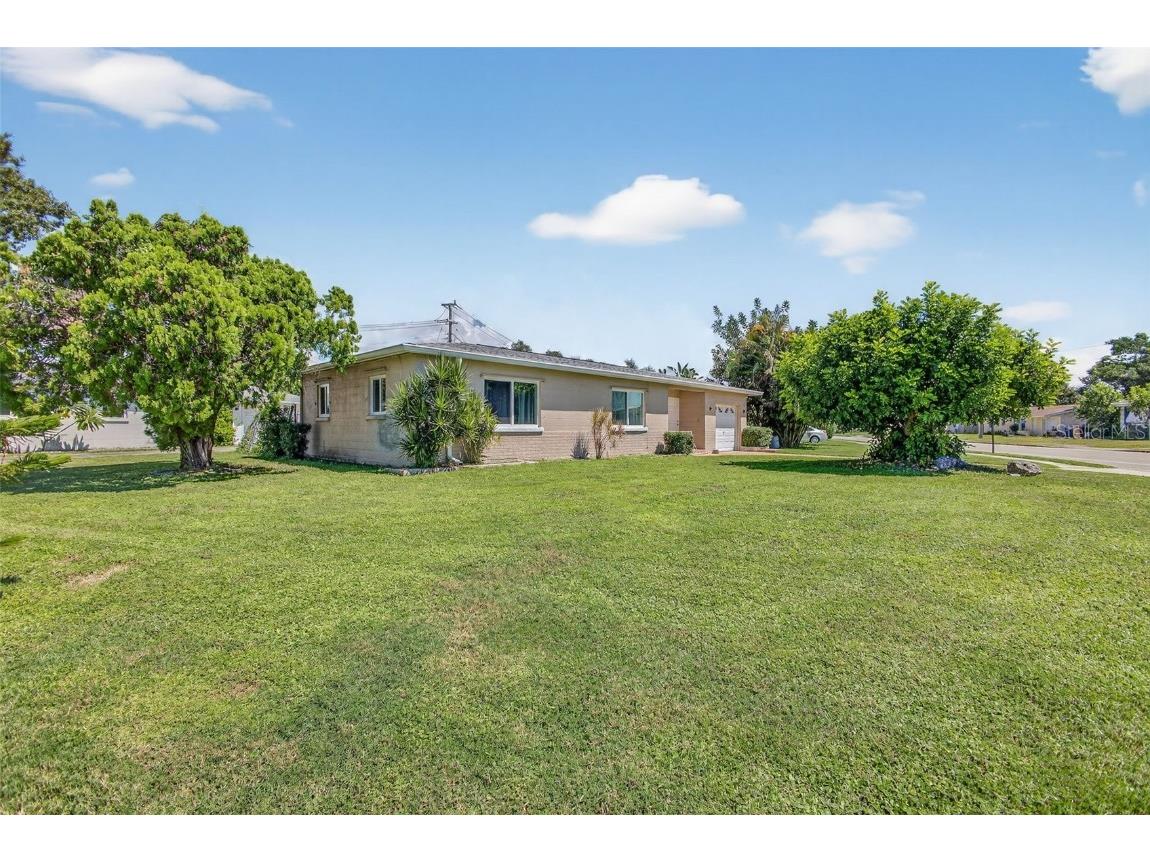 1004 Orlando Avenue Bradenton FL 34207 A4666408 image33