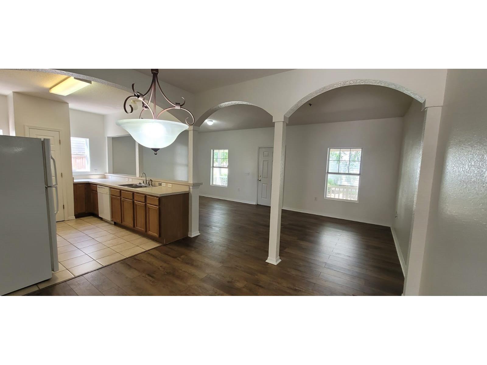 1004 Park Central Circle Groveland FL 34736 G5112849 image2