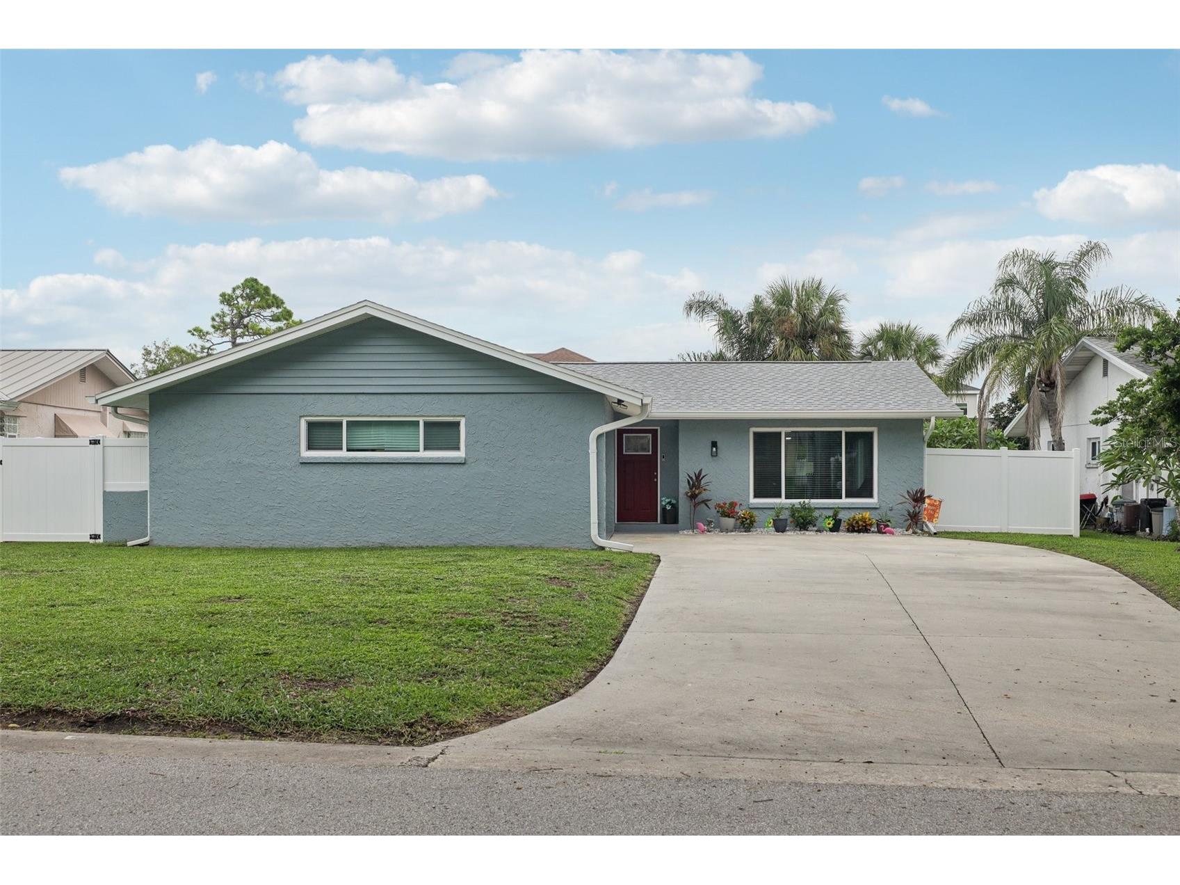 1004 Peninsula Avenue Tarpon Springs FL 34689 TB8426574 image1