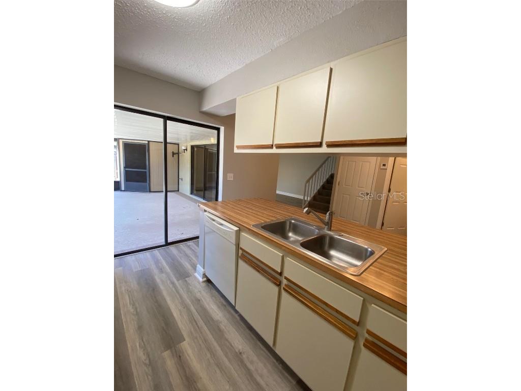 1004 Royal Oak Boulevard Leesburg FL 34748 G5105548 image2