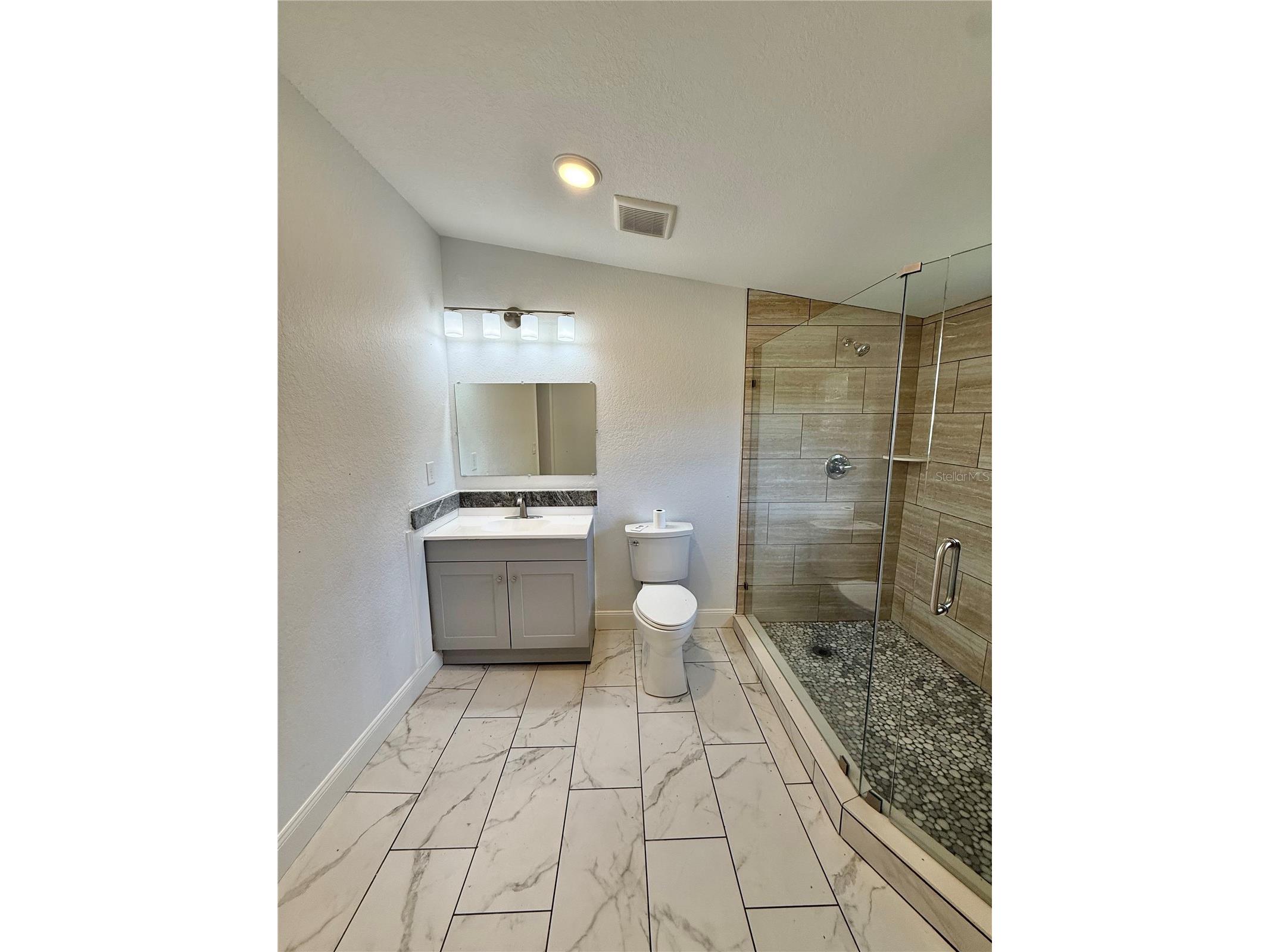 1004 S Empire Street Plant City FL 33563 TB8490262 image17
