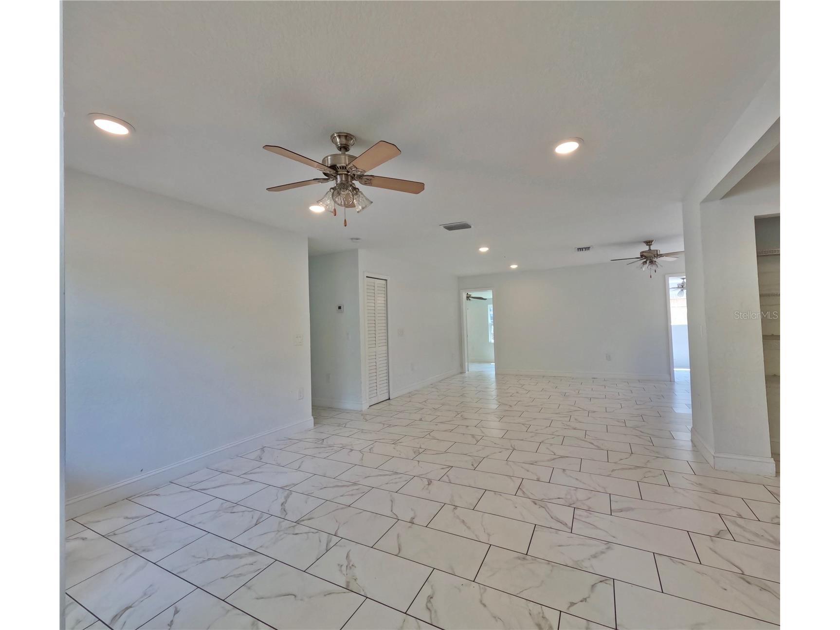 1004 S Empire Street Plant City FL 33563 TB8490262 image2