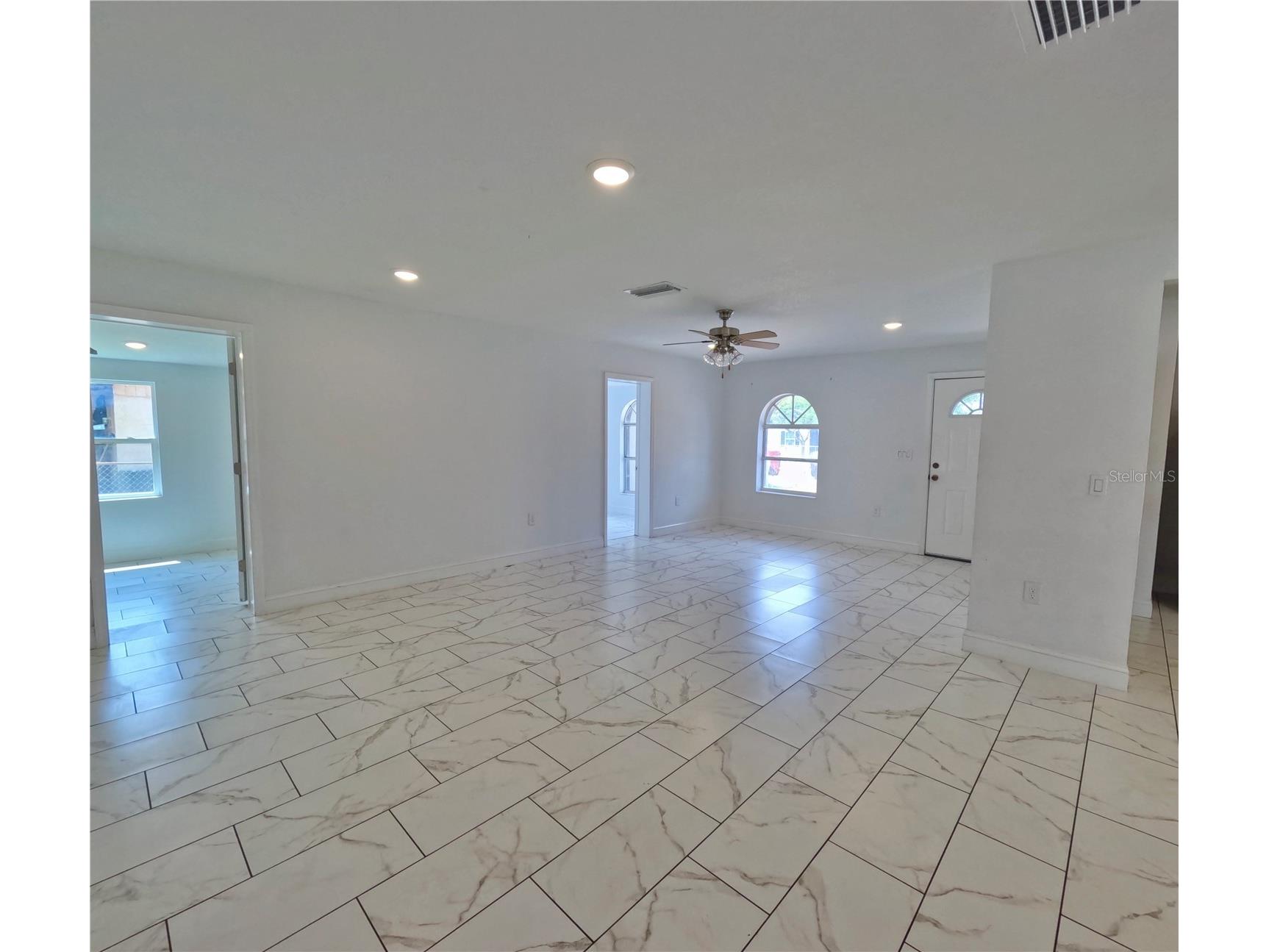 1004 S Empire Street Plant City FL 33563 TB8490262 image8