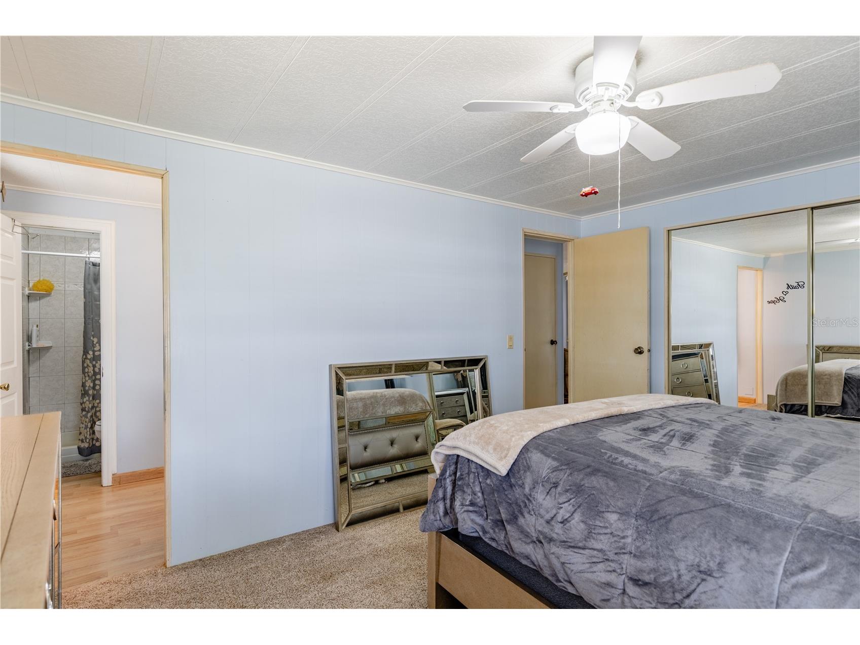 1004 Todd Way Tavares FL 32778 - LAKE HARRIS CHAIN OF LAKES G5112405 image2