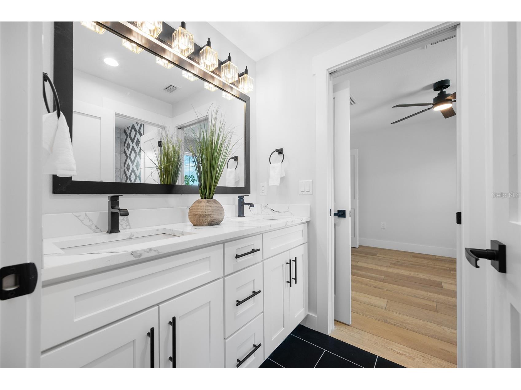 1004 W Henry Avenue Tampa FL 33604 TB8523207 image36