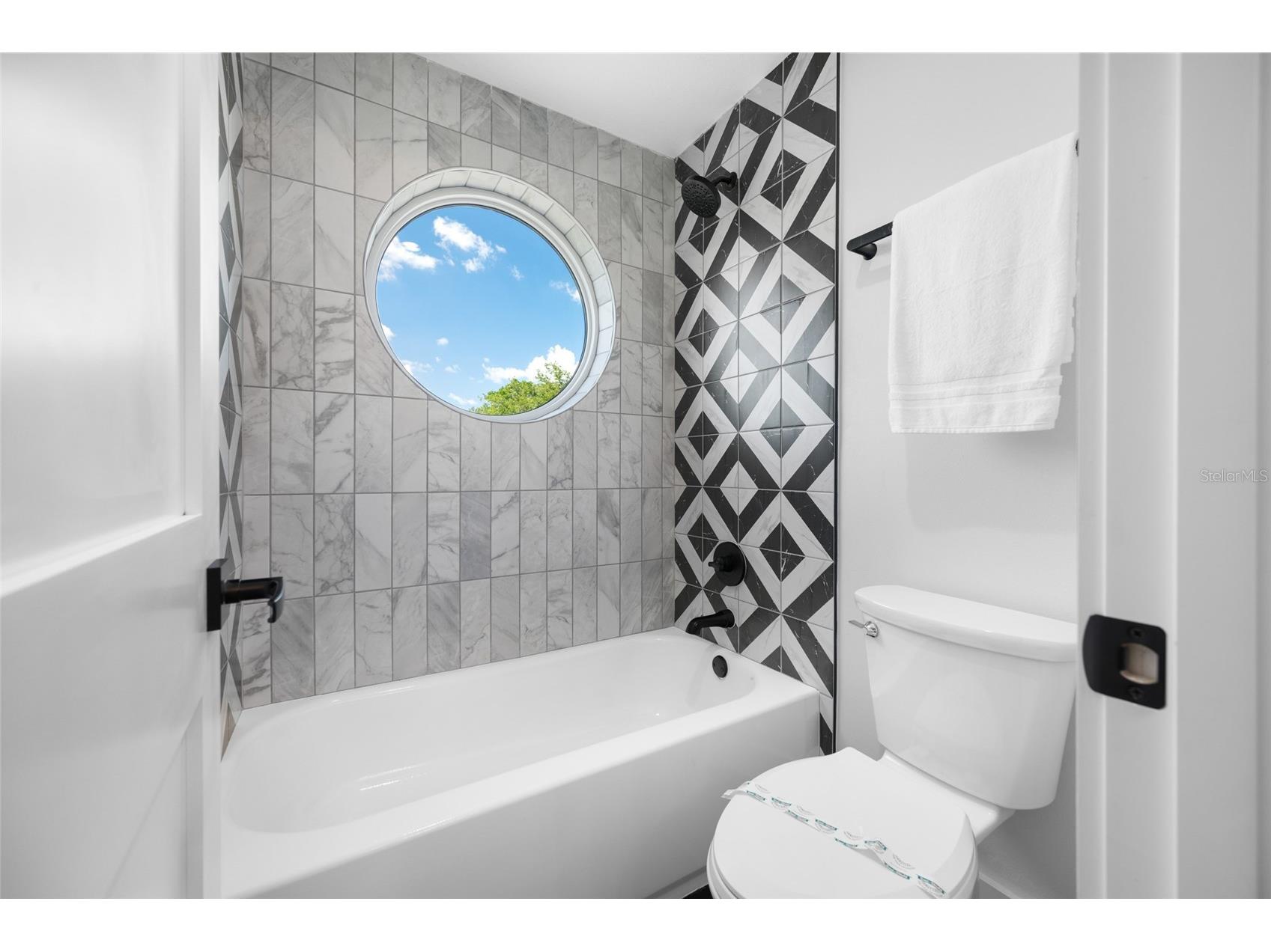 1004 W Henry Avenue Tampa FL 33604 TB8523207 image37