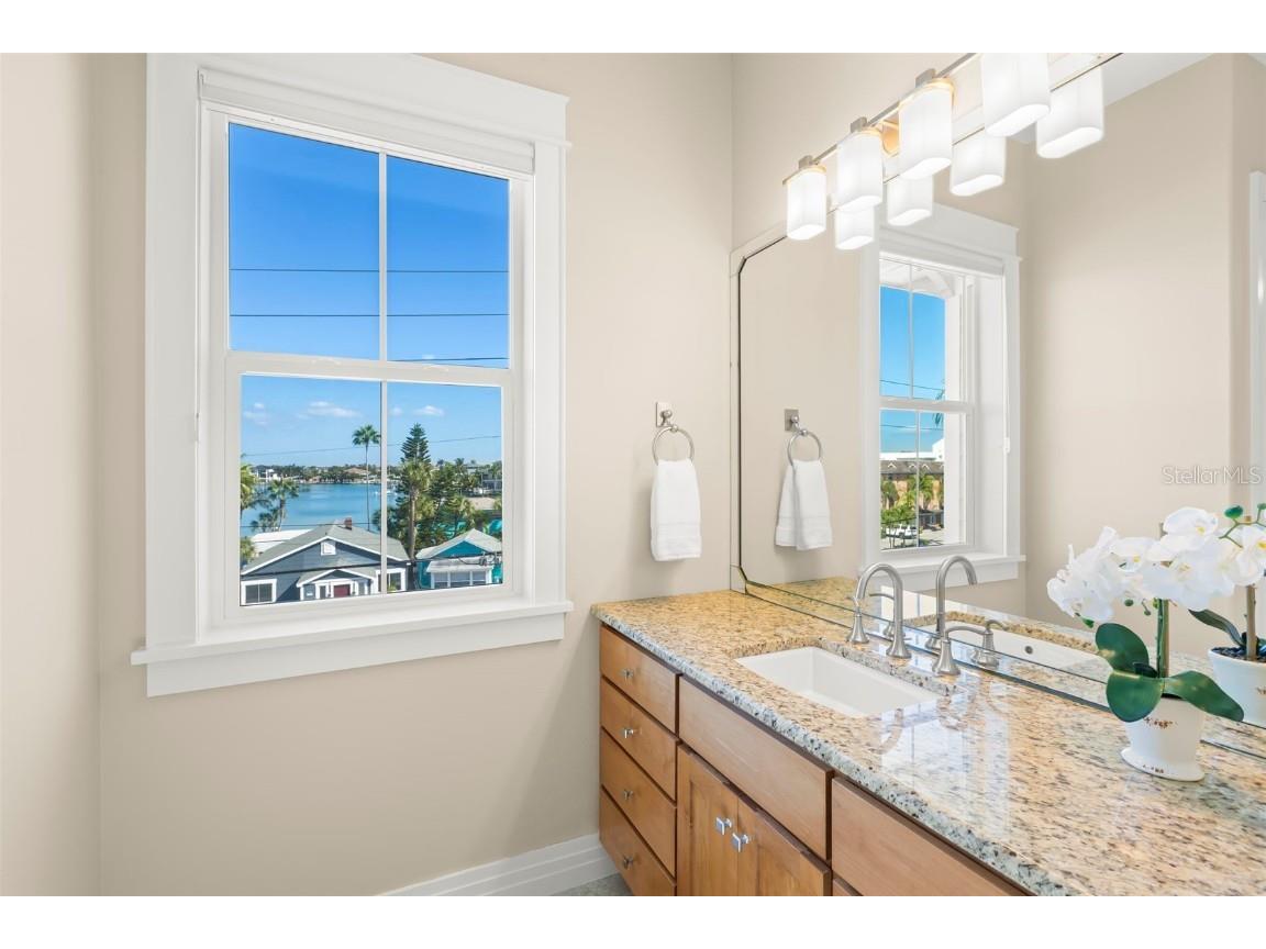 10042 Gulf Boulevard Treasure Island FL 33706 - GULF OF MEXICO TB8451652 image33