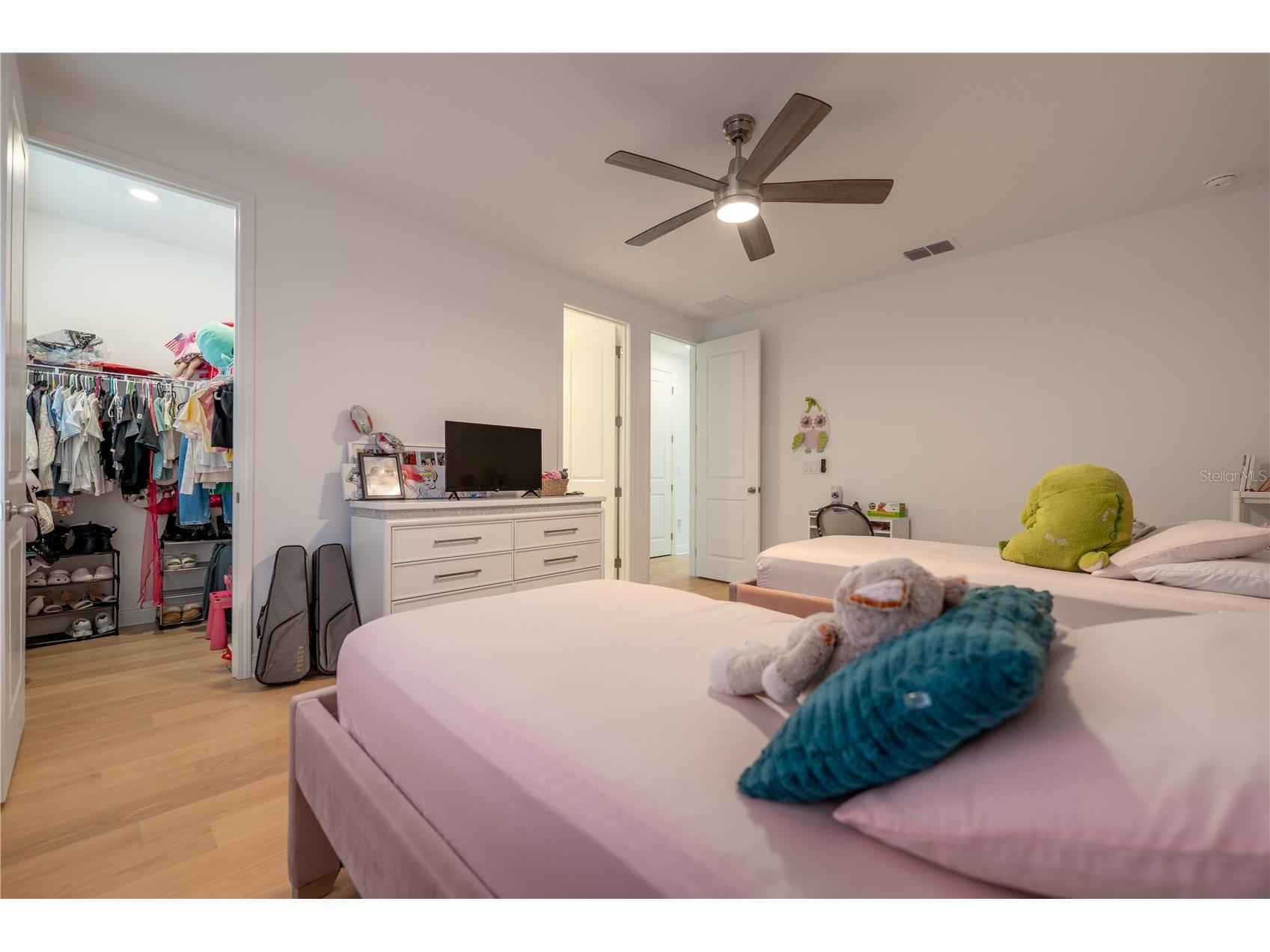 10044 Ballast Drive Orlando FL 32827 O6424560 image14