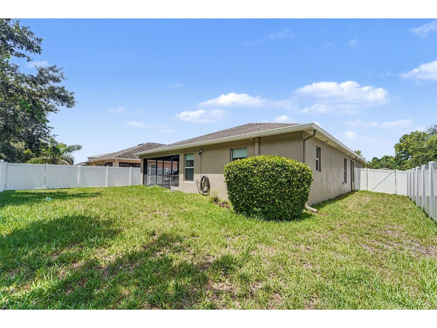 10048 Ives Loop Hudson FL 34667 TB8528847 image28