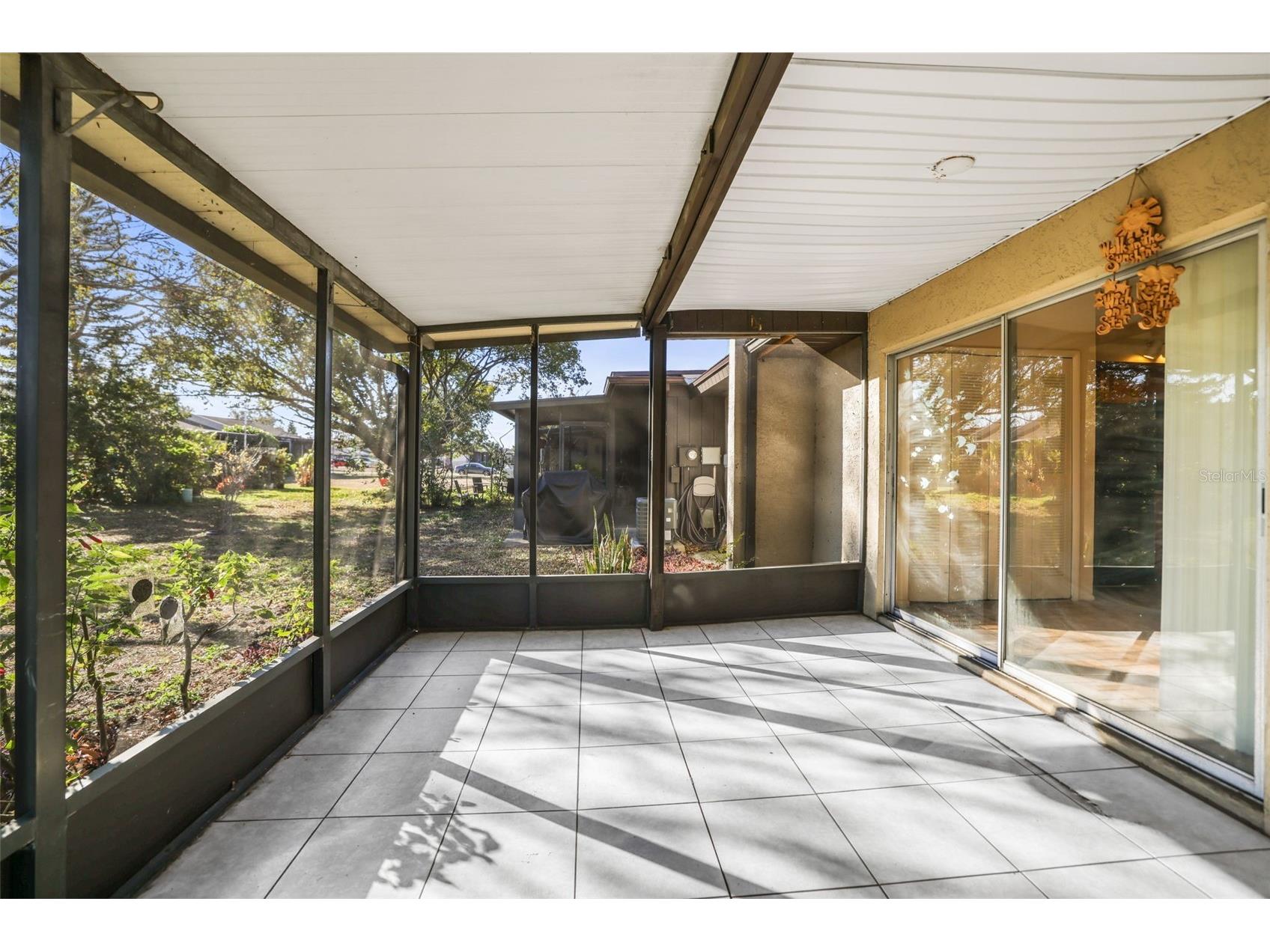 10049 88th Way Seminole FL 33777 TB8474259 image18