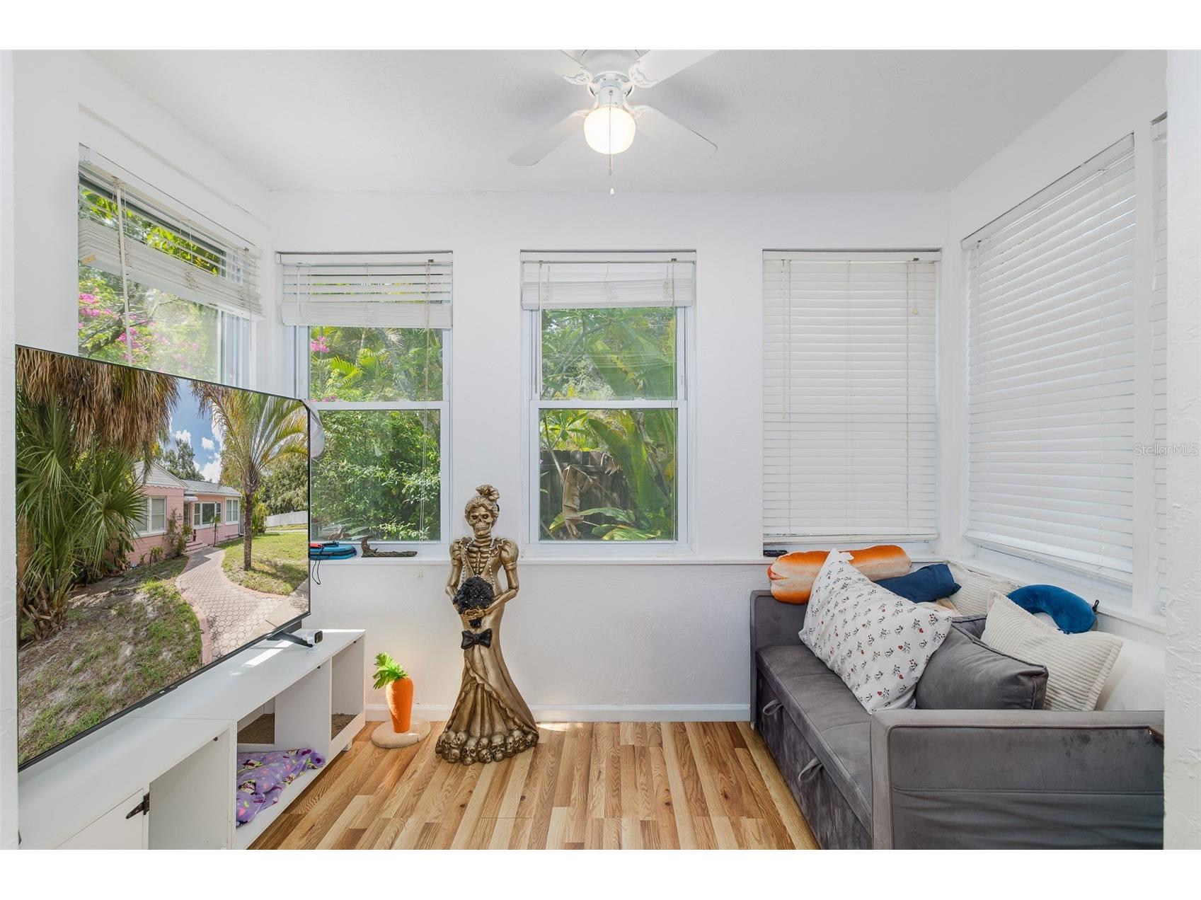1005 15th Street N Saint Petersburg FL 33705 W7886982 image16