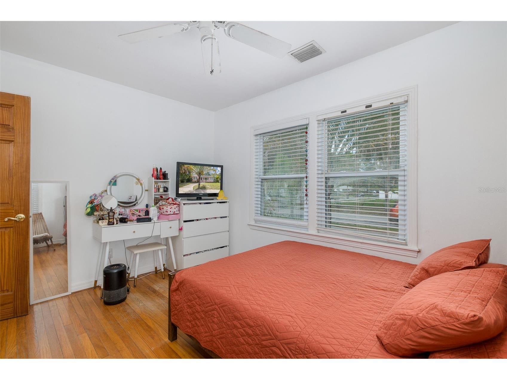 1005 15th Street N Saint Petersburg FL 33705 W7886982 image19