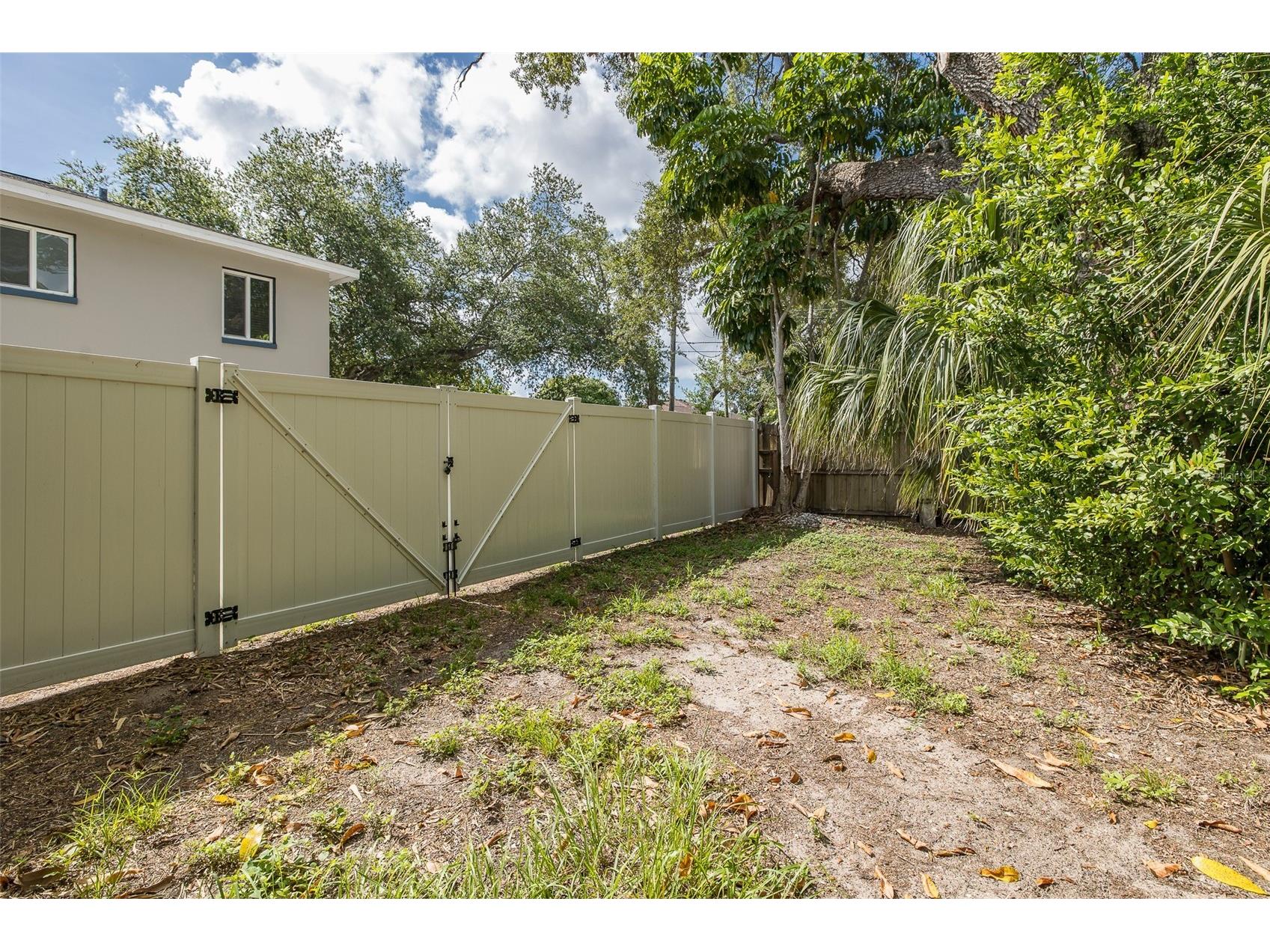 1005 15th Street N Saint Petersburg FL 33705 W7886982 image30