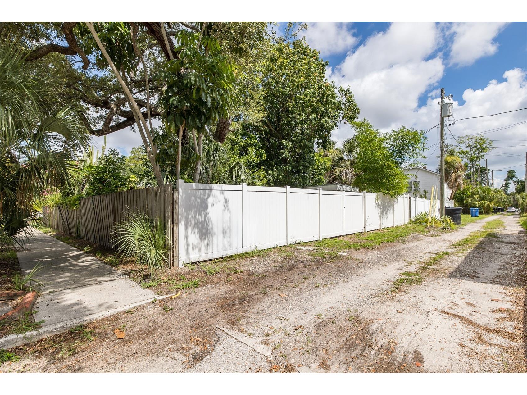 1005 15th Street N Saint Petersburg FL 33705 W7886982 image32
