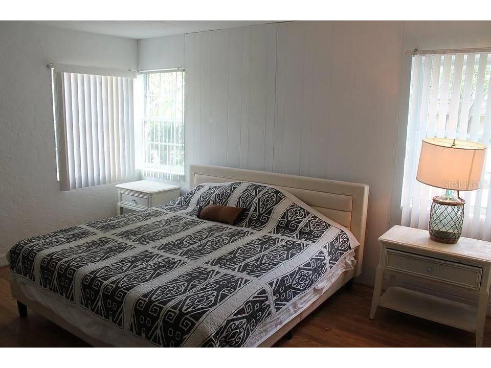 1005 16th Street N Saint Petersburg FL 33705 TB8459034 image18