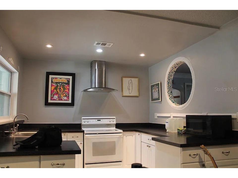 1005 16th Street N Saint Petersburg FL 33705 TB8459034 image20