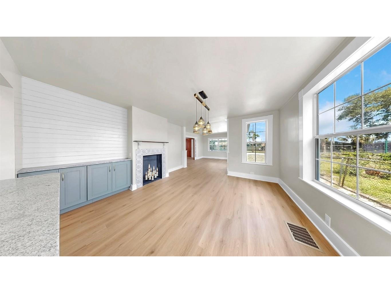 1005 45th Street W Bradenton FL 34209 TB8398559 image10