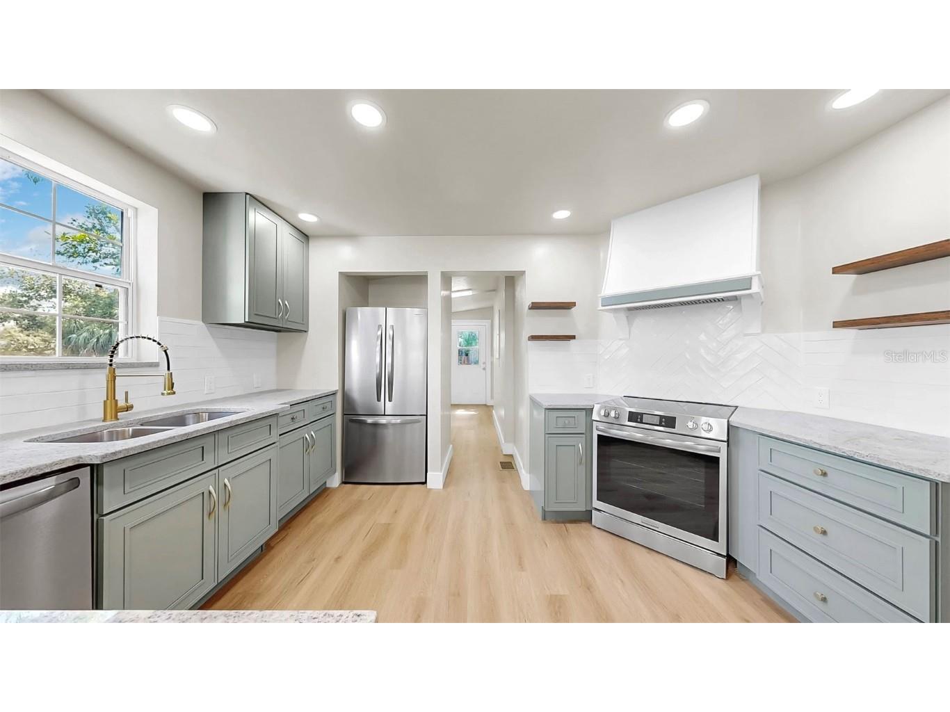 1005 45th Street W Bradenton FL 34209 TB8398559 image12