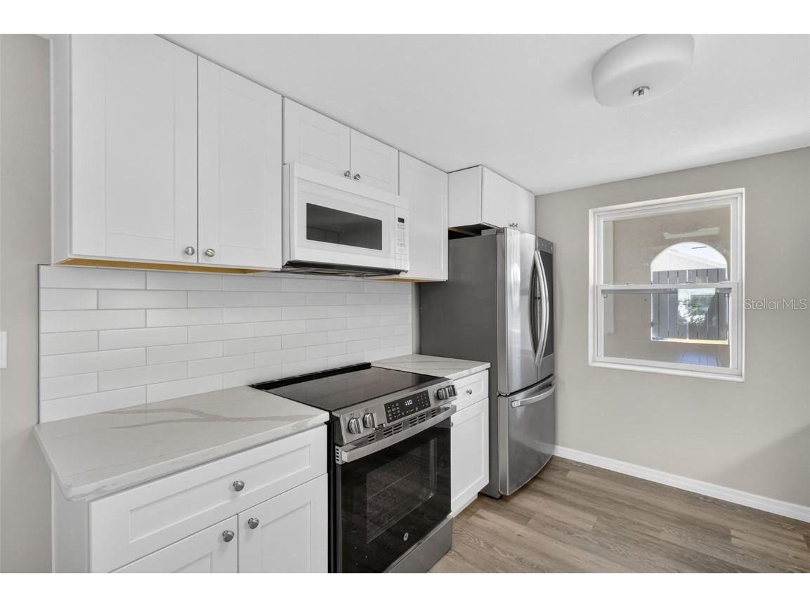 1005 Alston Lane Englewood FL 34223 - AINGERCREEK N6140086 image15