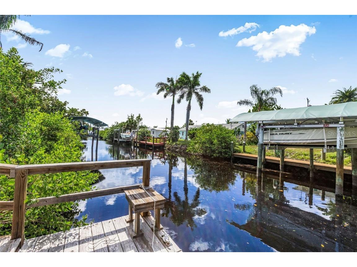 1005 Alston Lane Englewood FL 34223 - AINGERCREEK N6140086 image2