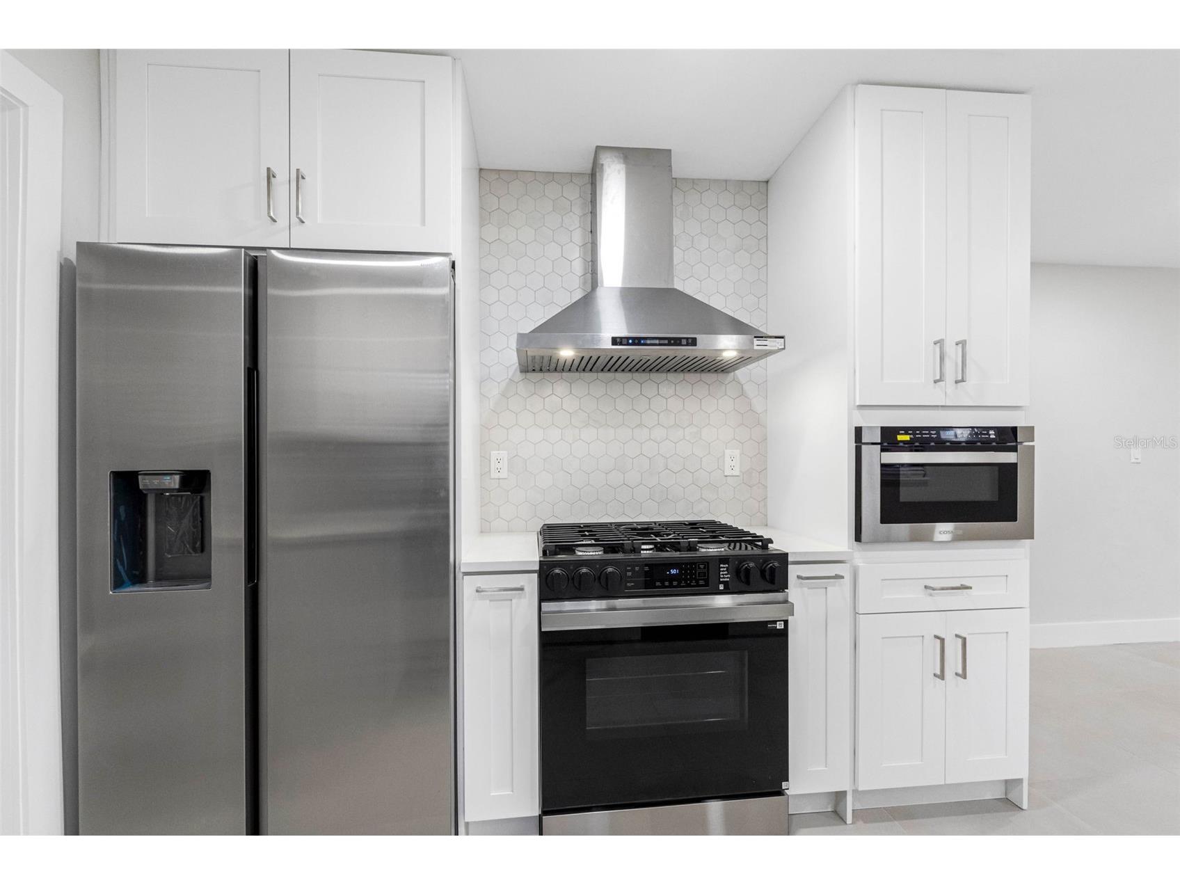 1005 Apache Trail Clearwater FL 33755 TB8506091 image12