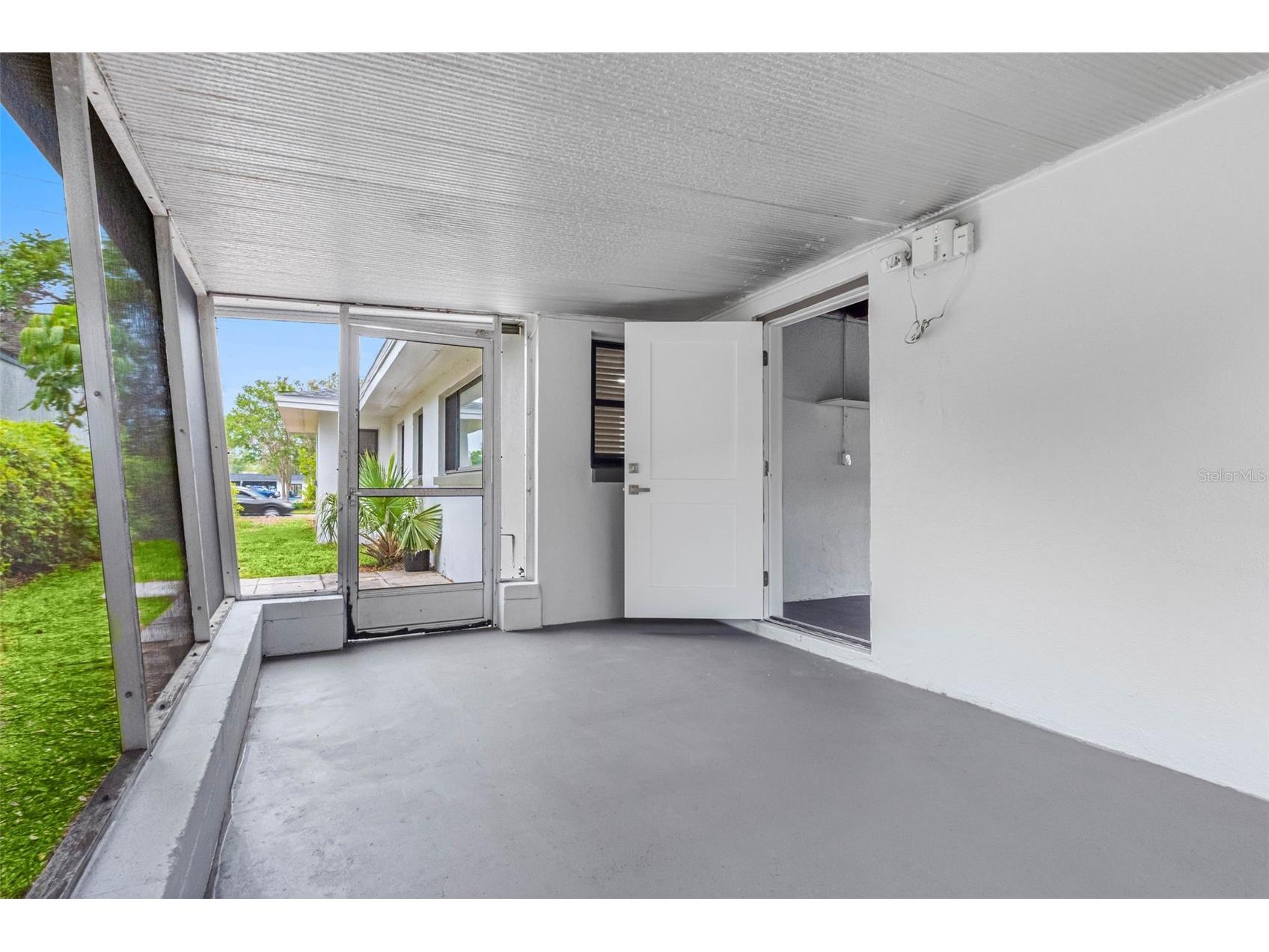 1005 Apache Trail Clearwater FL 33755 TB8506091 image29