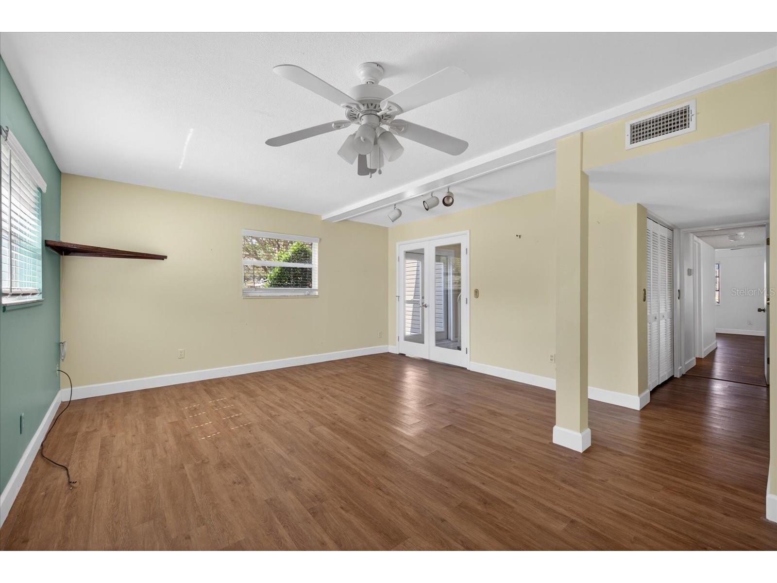 1005 Beaver Drive Tarpon Springs FL 34689 TB8502975 image14