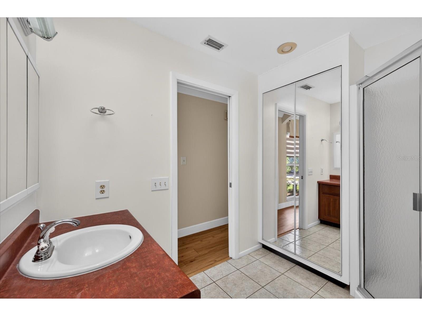 1005 Beaver Drive Tarpon Springs FL 34689 TB8502975 image40