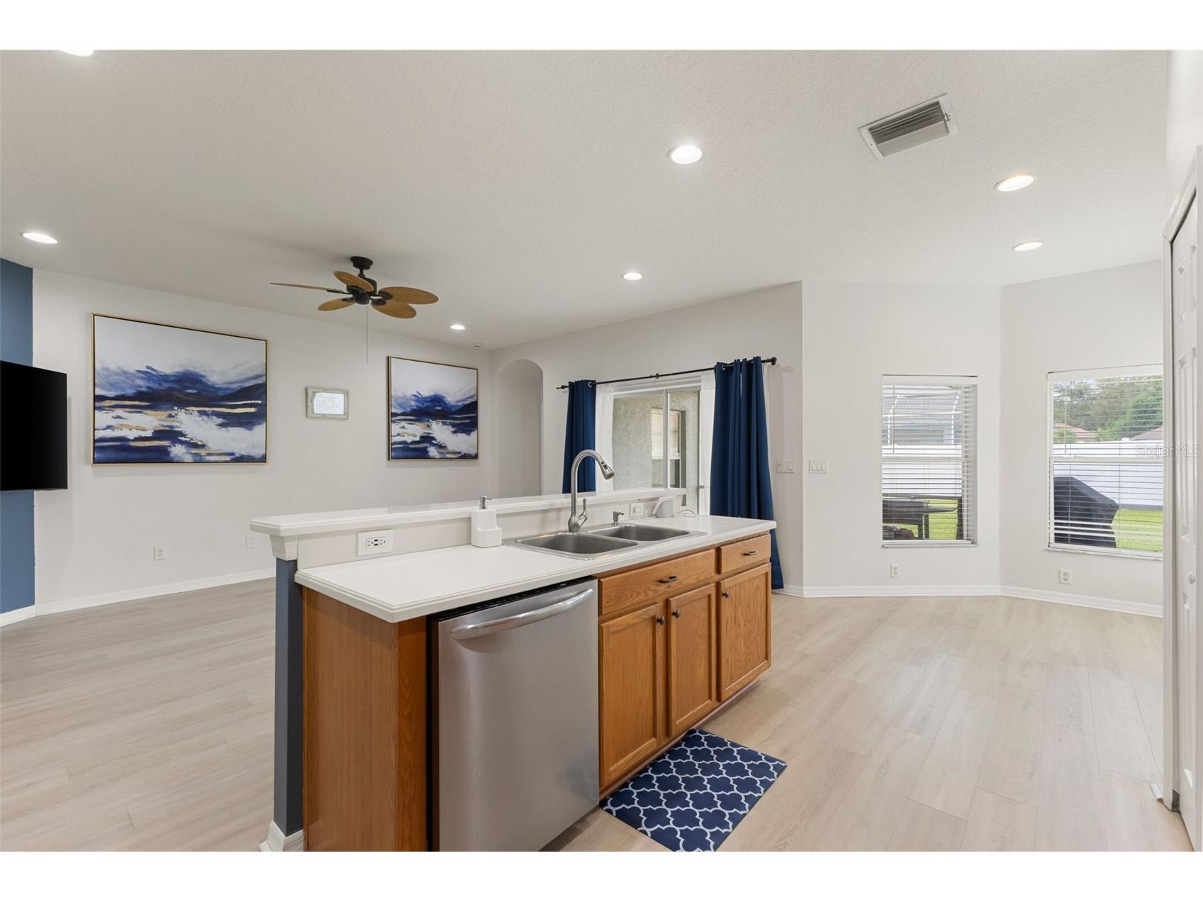 1005 Crystal Carbon Way Valrico FL 33594 TB8431928 image10