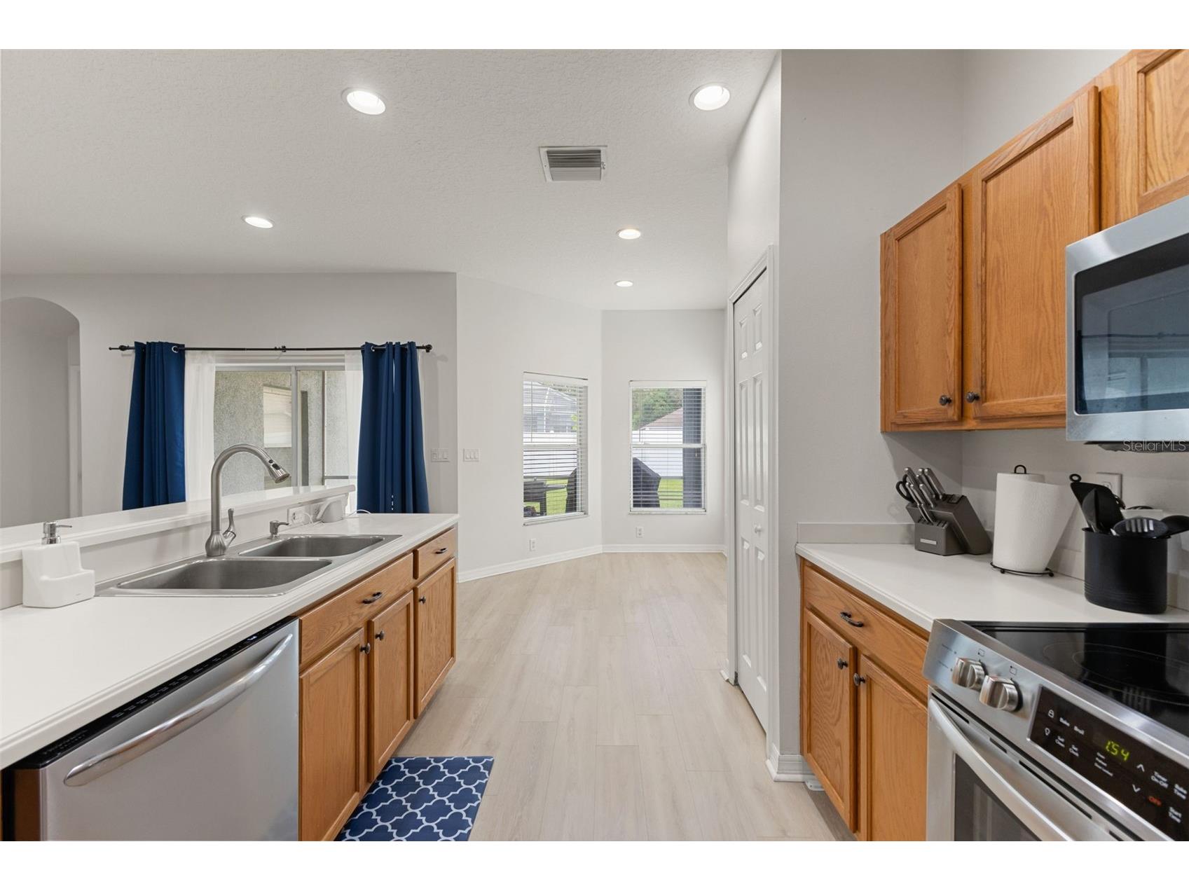 1005 Crystal Carbon Way Valrico FL 33594 TB8431928 image11