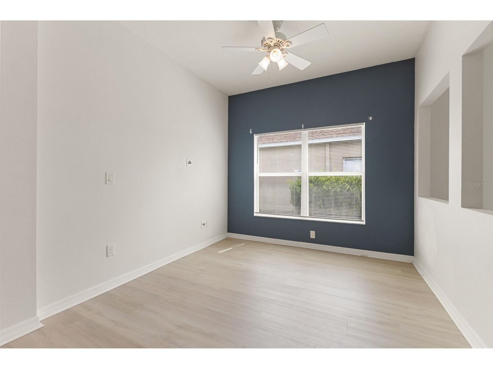 1005 Crystal Carbon Way Valrico FL 33594 TB8431928 image20