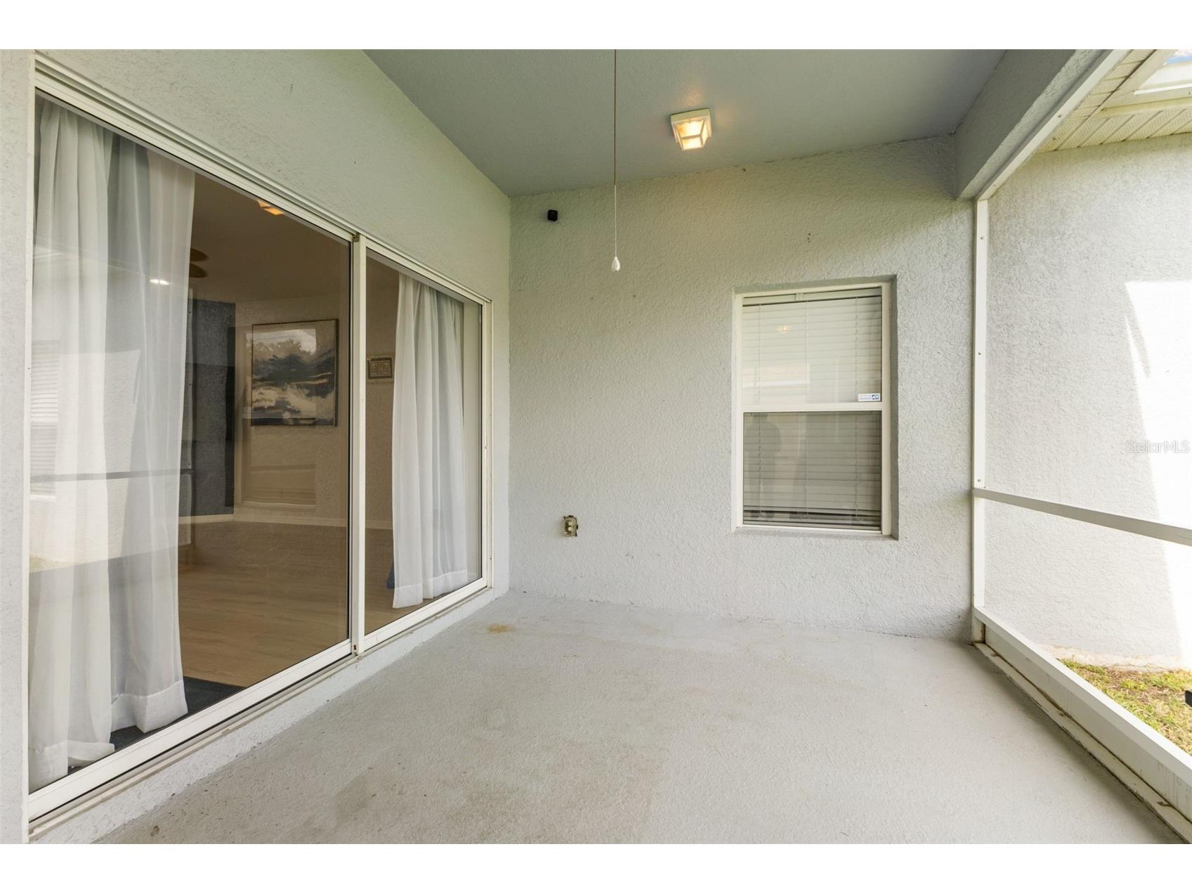 1005 Crystal Carbon Way Valrico FL 33594 TB8431928 image22