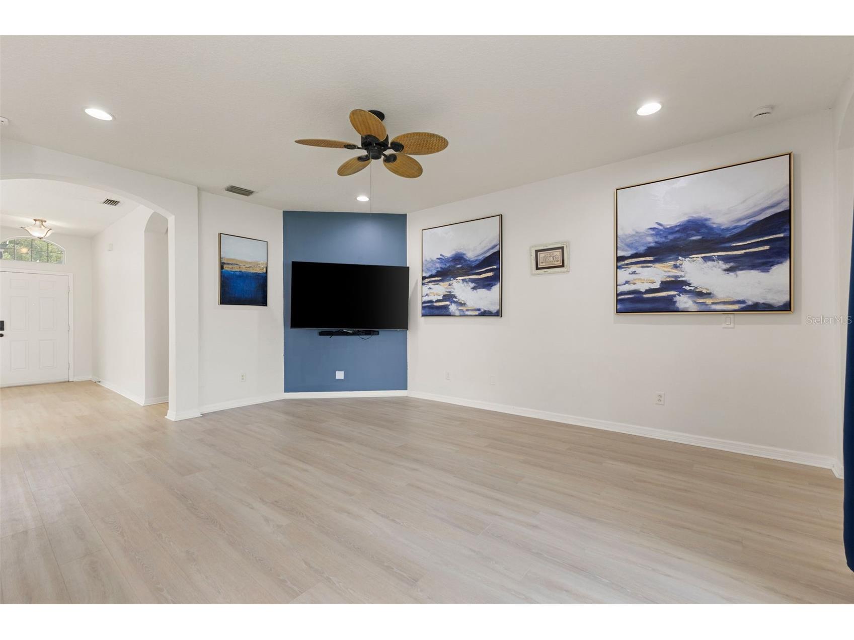 1005 Crystal Carbon Way Valrico FL 33594 TB8431928 image5